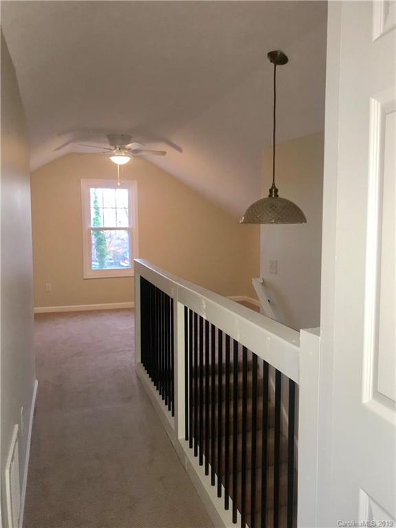 43 W Wilhemenia Street Marion NC 28752