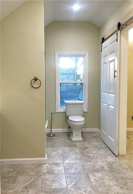 43 W Wilhemenia Street Marion NC 28752
