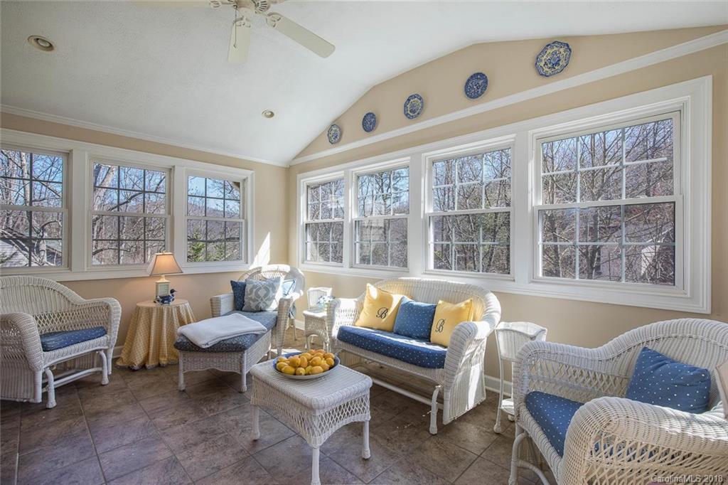 59 Surrey Run Asheville NC 28803