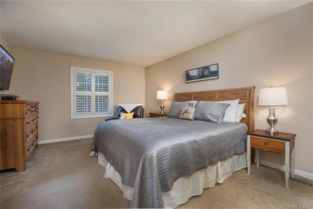 59 Surrey Run Asheville NC 28803