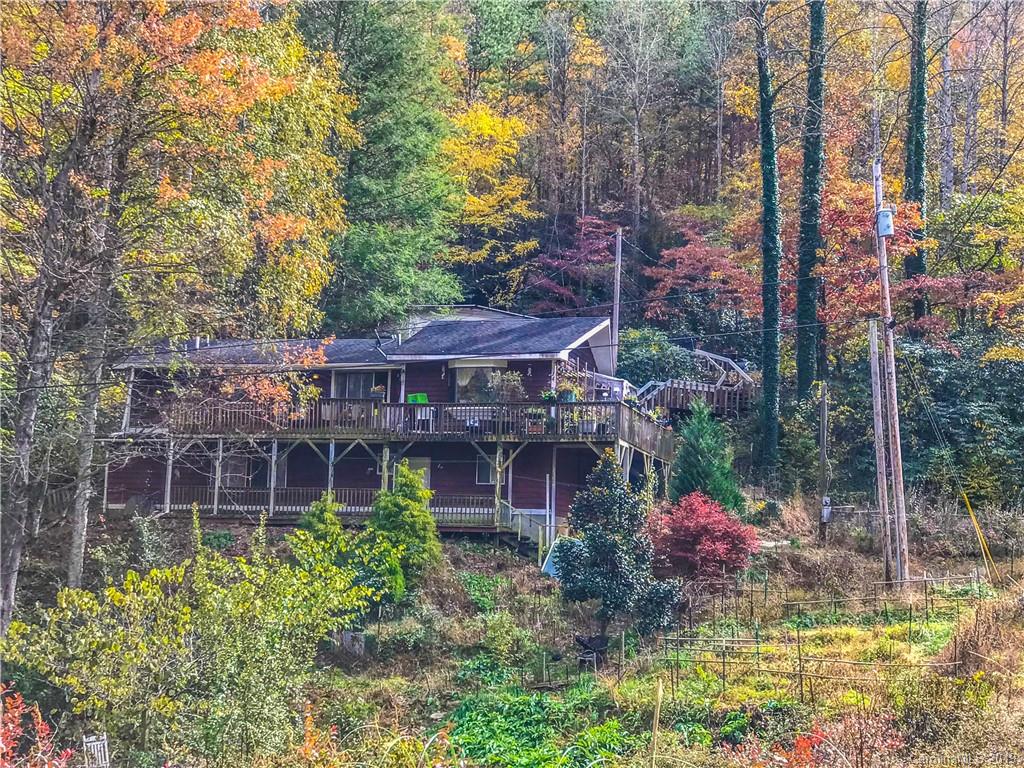 14 White Fox Trail Candler NC 28715