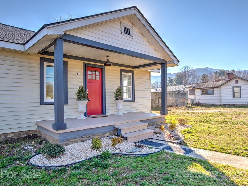 71 Allens Creek Road Waynesville NC 28786