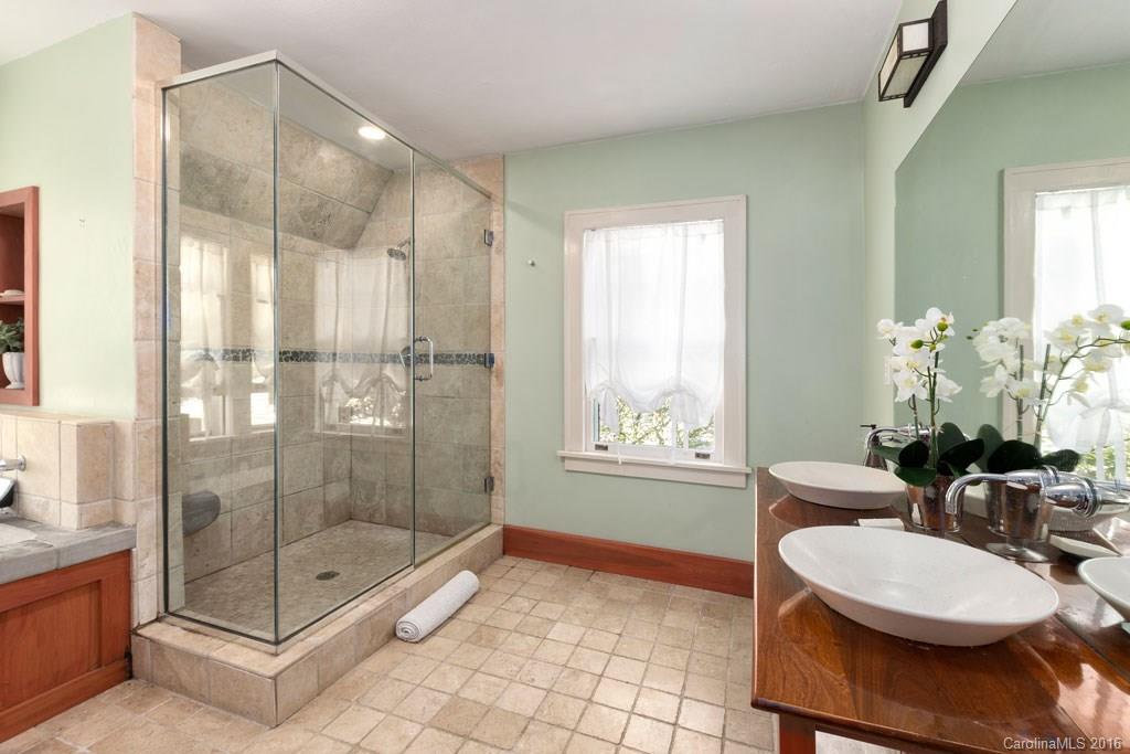 208 Cumberland Avenue Asheville NC 28801