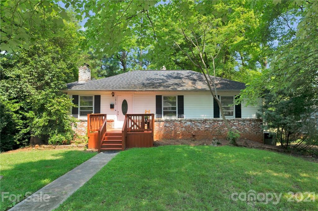 1413 Claridge Lane Charlotte NC 28209