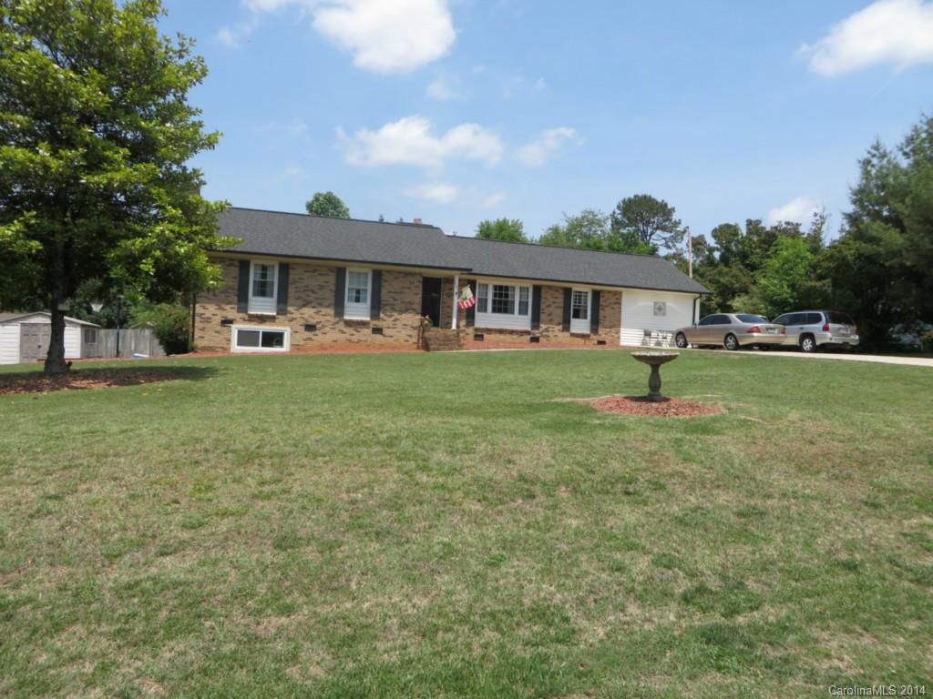 1707 Country Club Road Lincolnton NC 28092