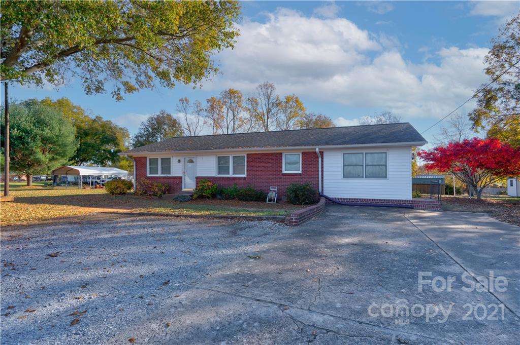 2104 Joes Lake Road Shelby NC 28152