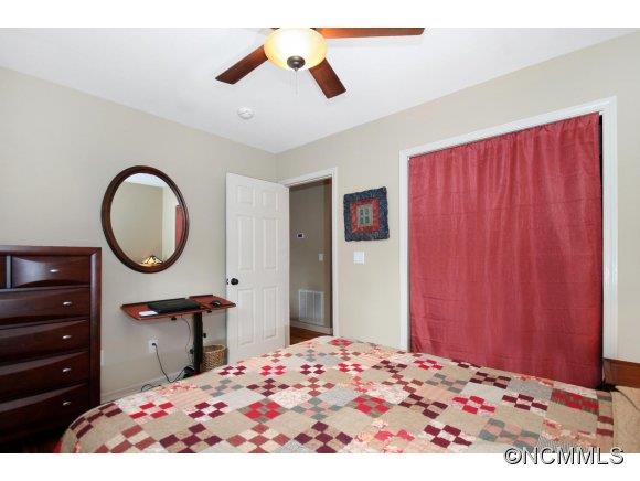 2 Bassett Road Asheville NC 28804