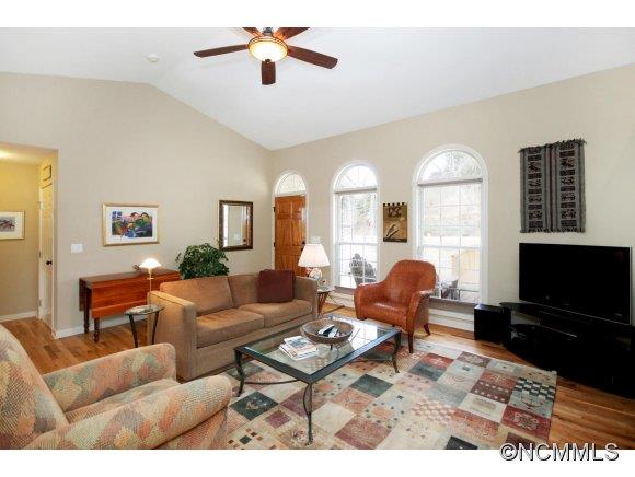 2 Bassett Road Asheville NC 28804