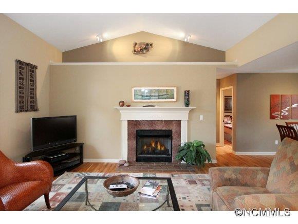 2 Bassett Road Asheville NC 28804