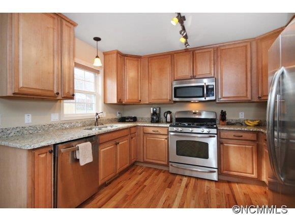 2 Bassett Road Asheville NC 28804