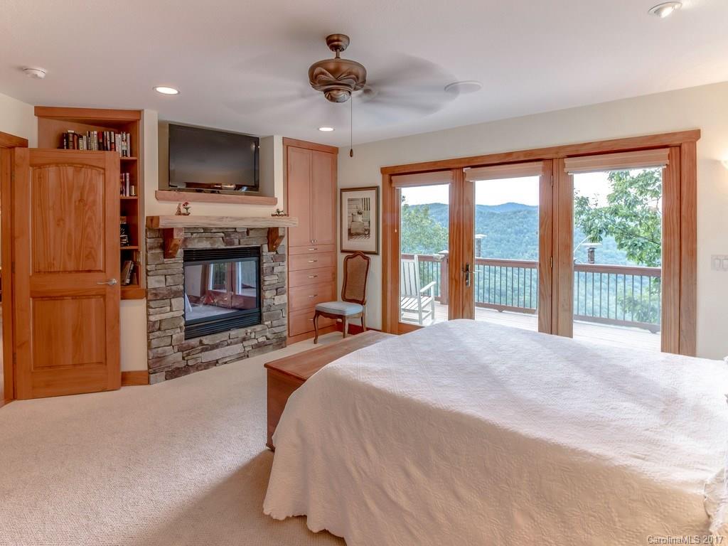 40 Chinquapin Drive Mills River NC 28759