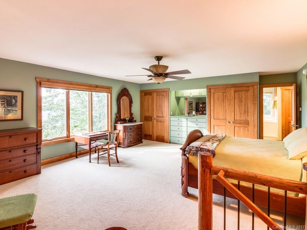40 Chinquapin Drive Mills River NC 28759