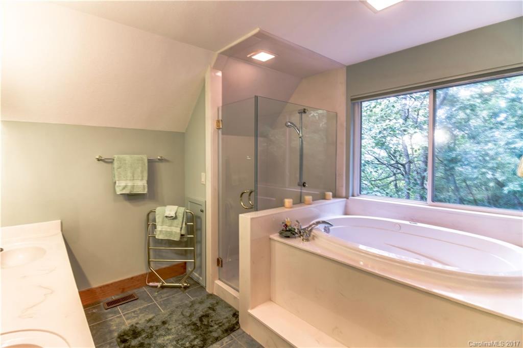 40 Chinquapin Drive Mills River NC 28759