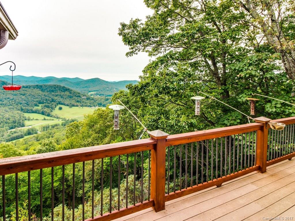 40 Chinquapin Drive Mills River NC 28759