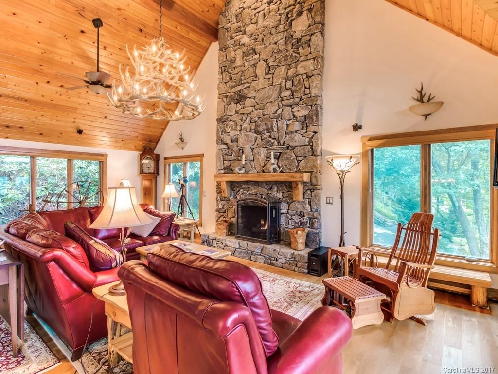 40 Chinquapin Drive Mills River NC 28759