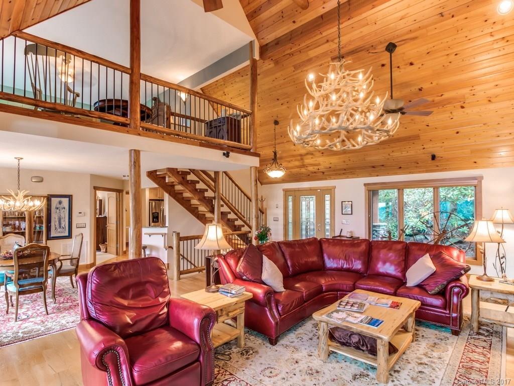 40 Chinquapin Drive Mills River NC 28759