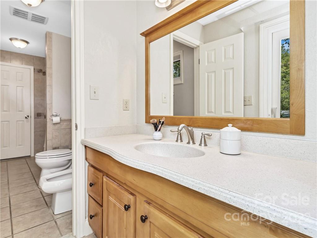 2 Amherst Road Asheville NC 28803