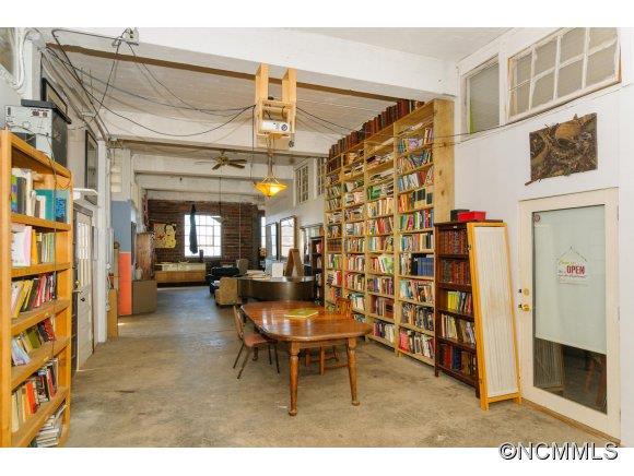 109 Roberts Asheville NC 28801