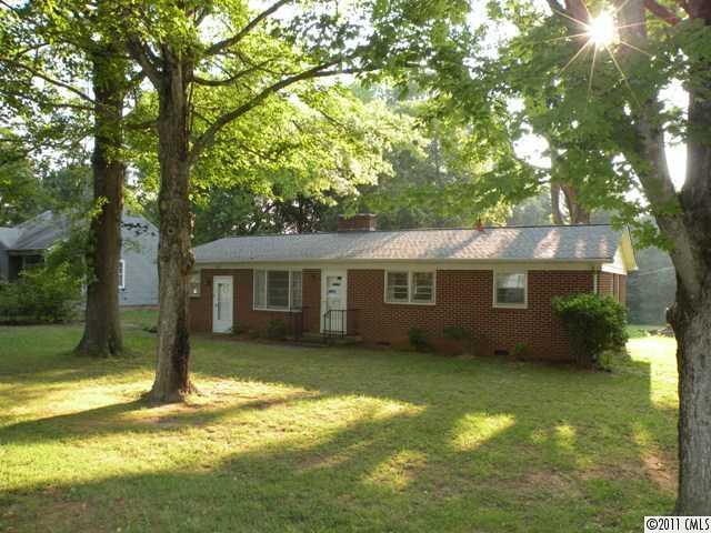 720 N Miller Avenue Statesville NC 28677
