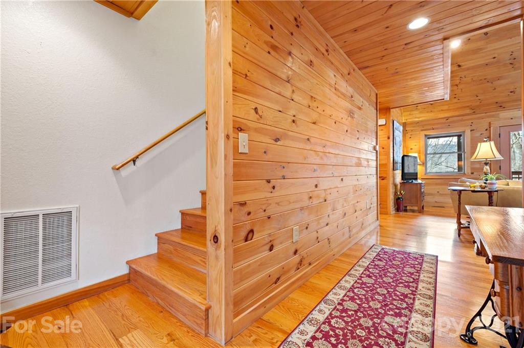 386 Wild Turkey Run Black Mountain NC 28711