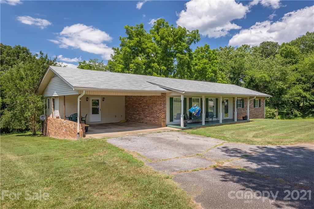 227 Rice Street Morganton NC 28655