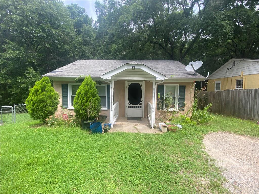 1420 Essex Avenue Gastonia NC 28052