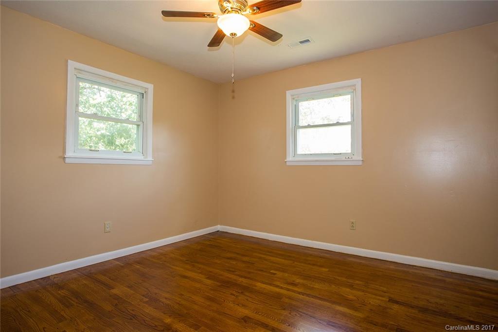 217 Cedar Hill Road Asheville NC 28806