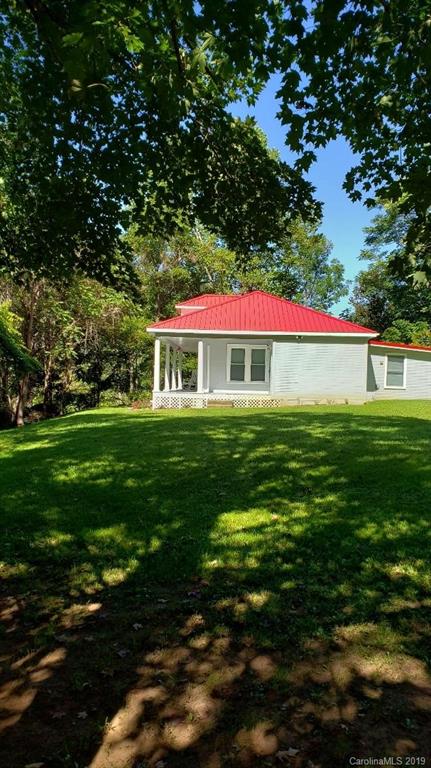 433 Toecane Road Bakersville NC 28705
