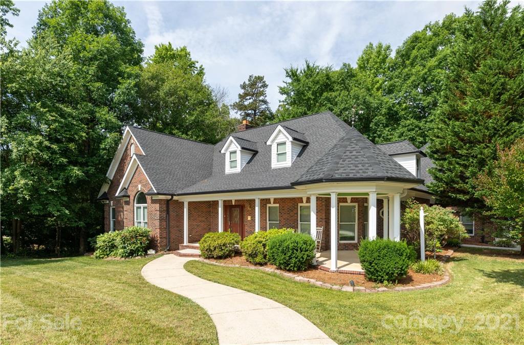727 Pine Forest Road Charlotte NC 28214
