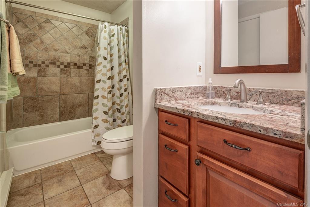 9 Oakland Street Weaverville NC 28787