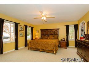 125 Forest Lake Drive Asheville NC 28803
