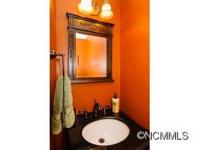 125 Forest Lake Drive Asheville NC 28803
