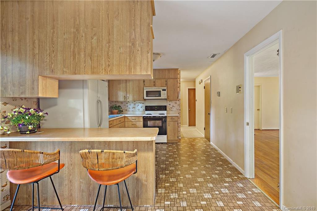 123 Wyoming Road Asheville NC 28803