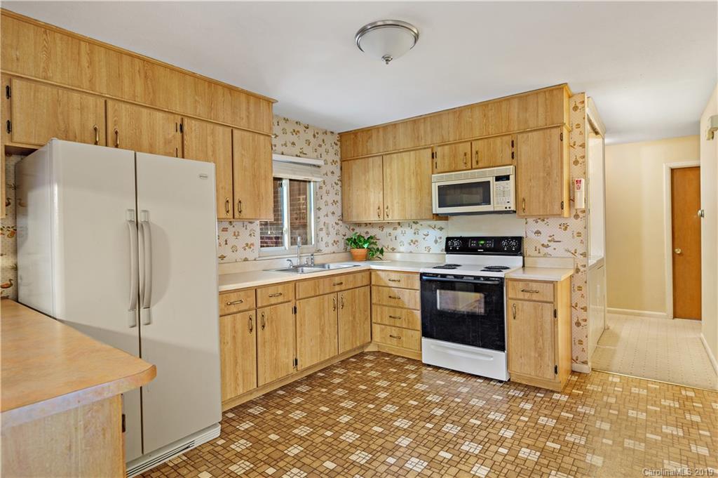 123 Wyoming Road Asheville NC 28803
