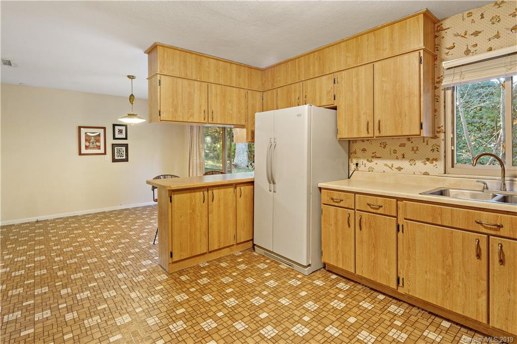 123 Wyoming Road Asheville NC 28803