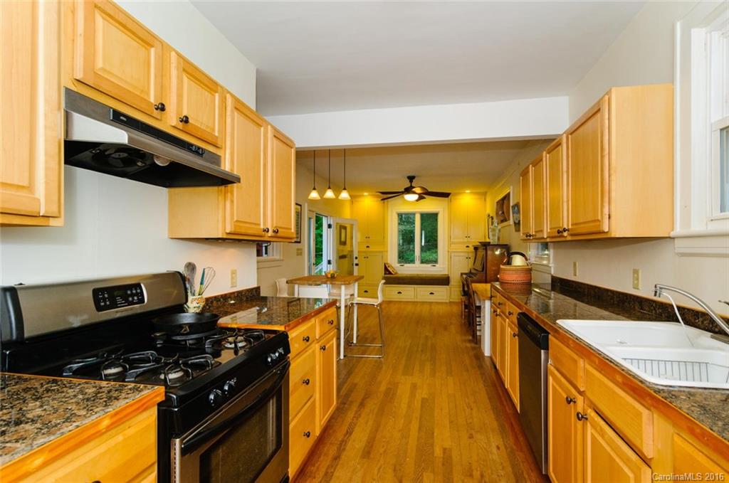 9 Brucemont Circle Asheville NC 28806