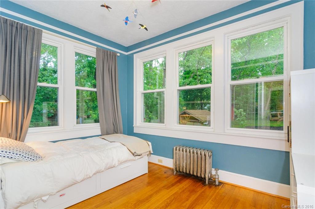 9 Brucemont Circle Asheville NC 28806