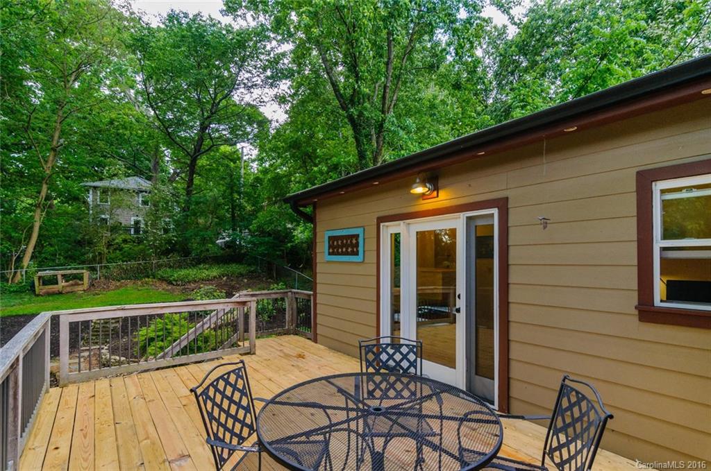 9 Brucemont Circle Asheville NC 28806