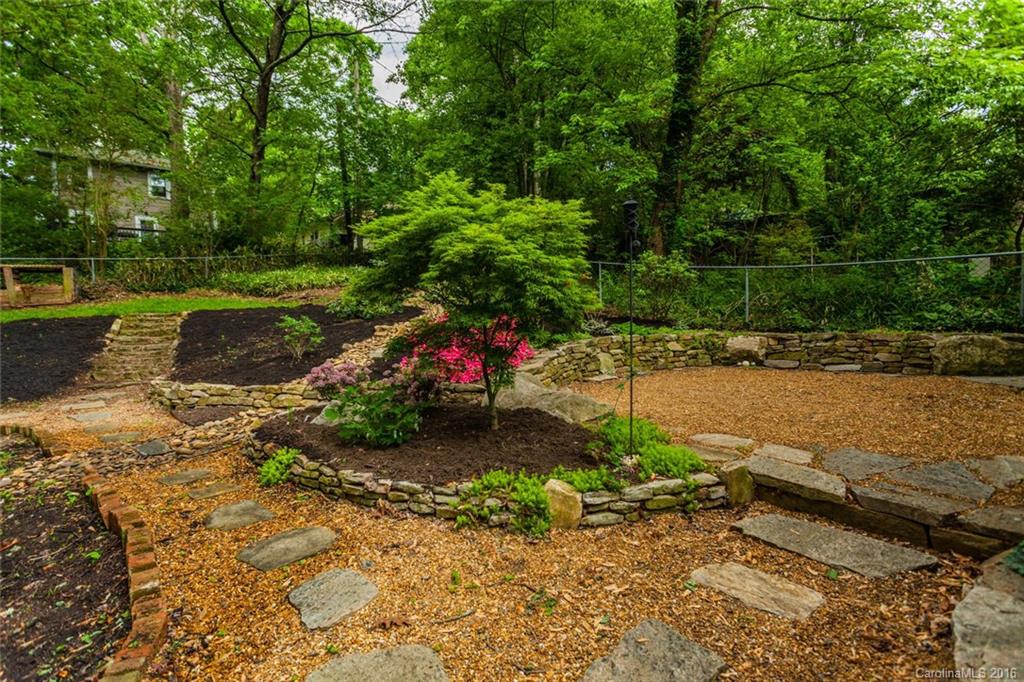 9 Brucemont Circle Asheville NC 28806