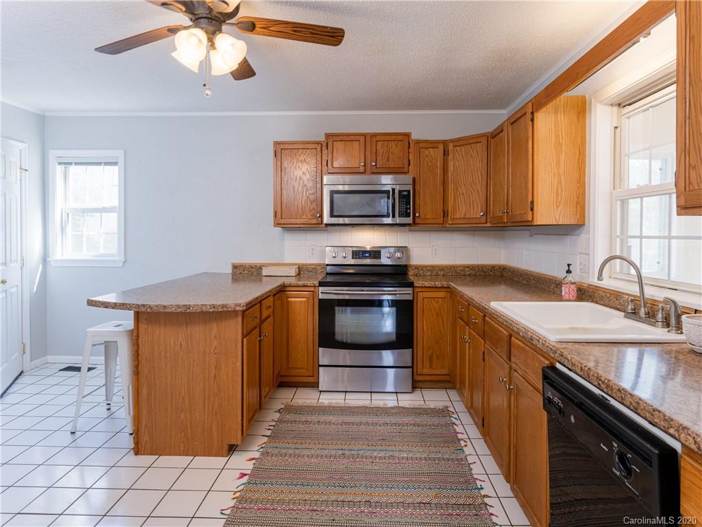 123 Forest Lake Drive Asheville NC 28803