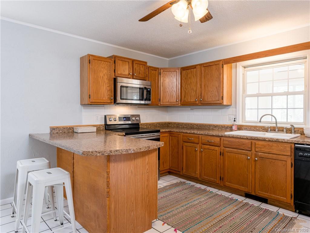 123 Forest Lake Drive Asheville NC 28803