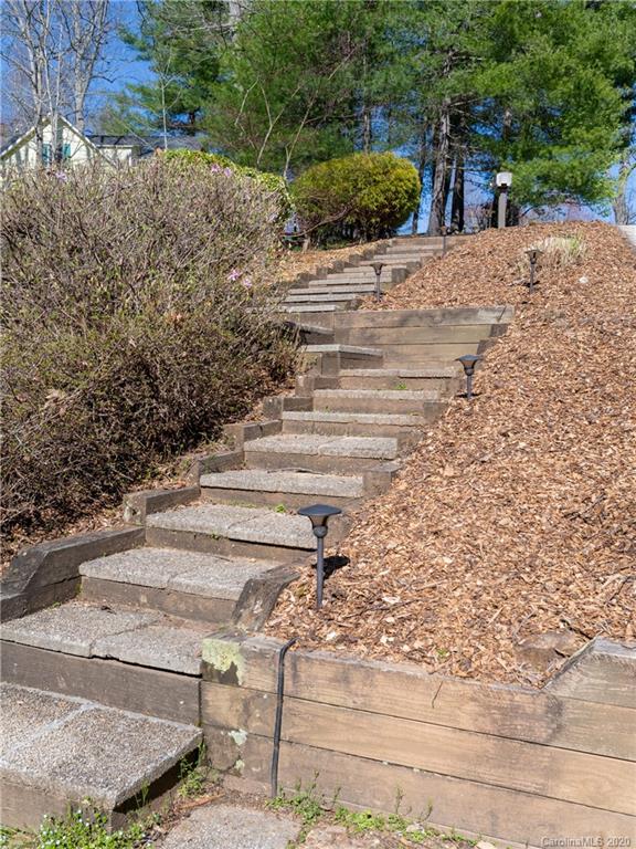 123 Forest Lake Drive Asheville NC 28803