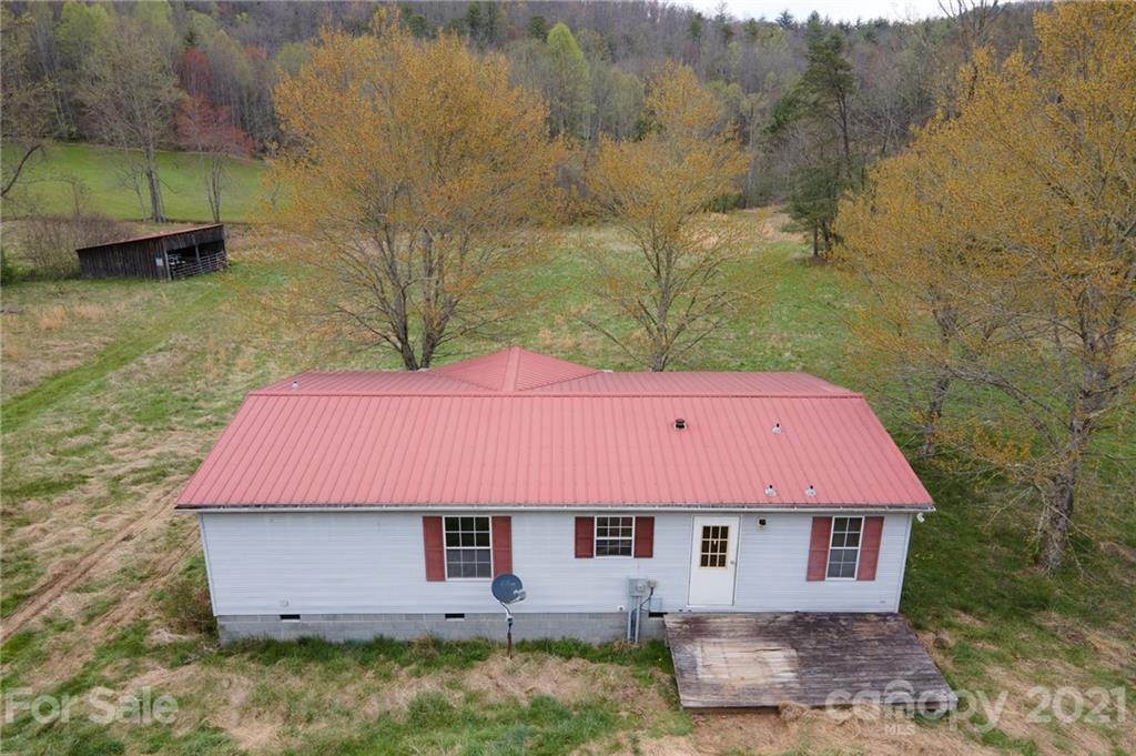 1432 Golden Road Lake Toxaway NC 28747