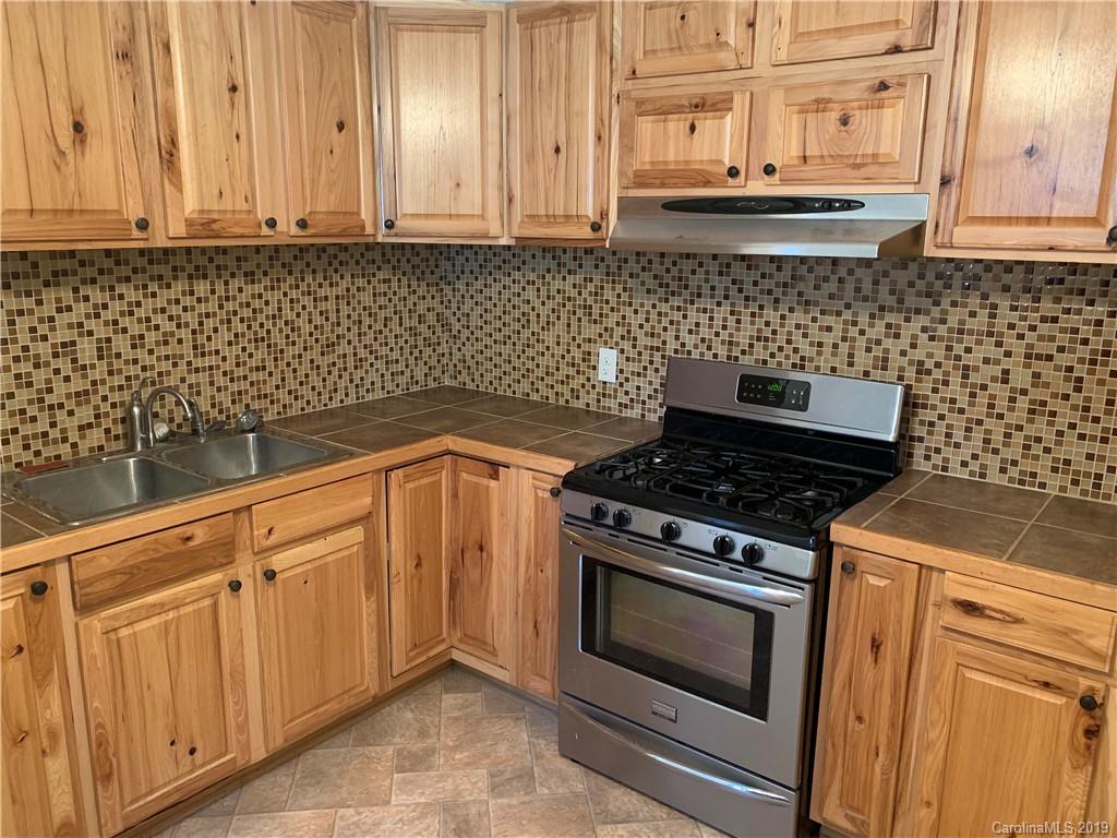 19 Oteen Park Place Asheville NC 28805