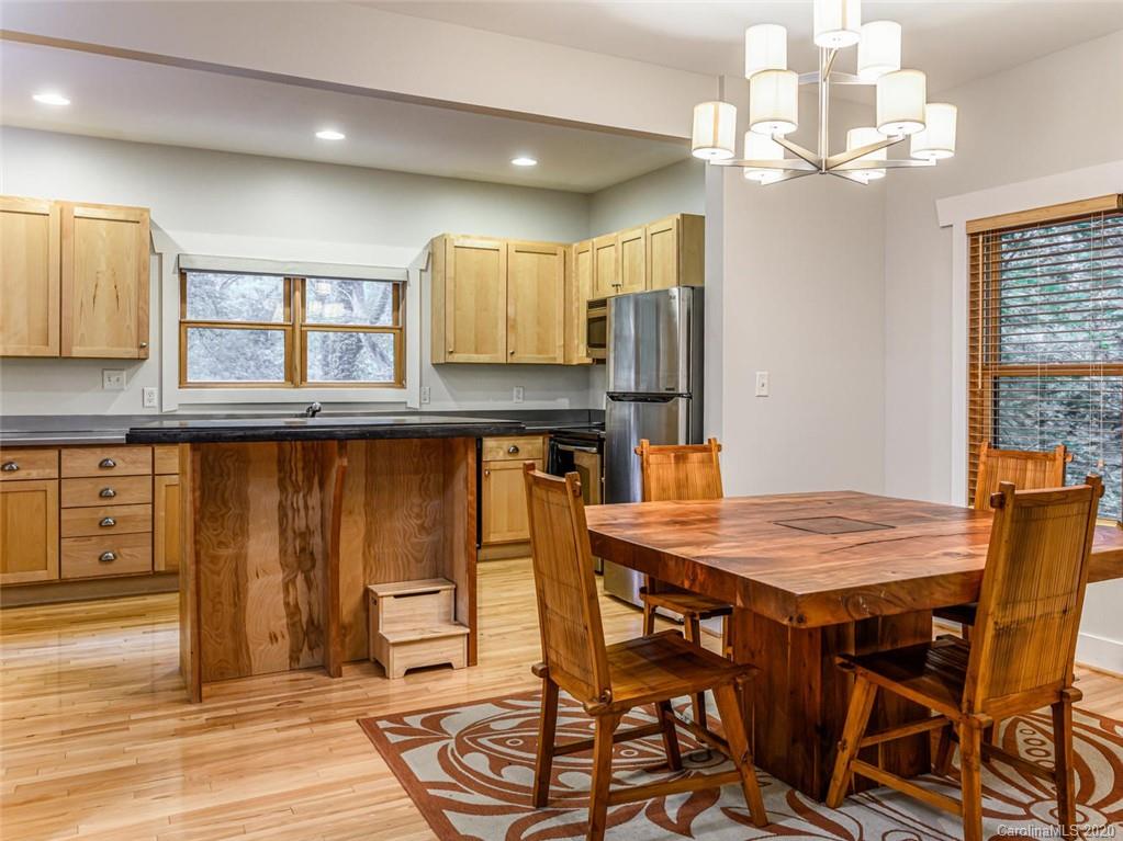 82 Westover Drive Asheville NC 28801
