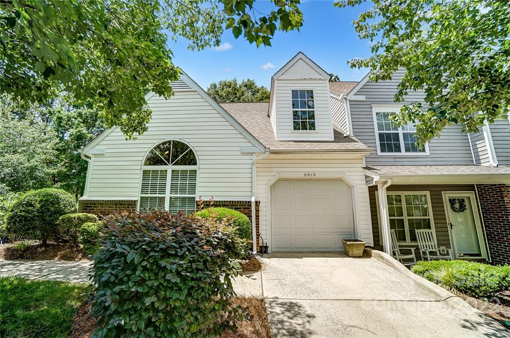 8910 Roseton Lane Charlotte NC 28277