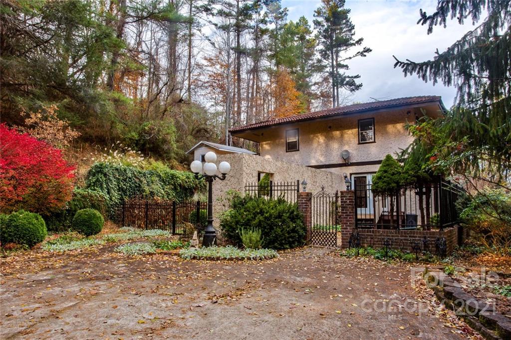 2010 Bear Creek Road Leicester NC 28748