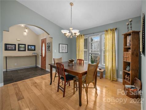 564 Brook Knoll Circle Weaverville NC 28787