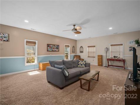 564 Brook Knoll Circle Weaverville NC 28787