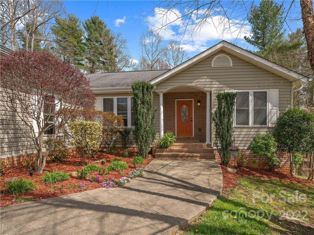 564 Brook Knoll Circle Weaverville NC 28787